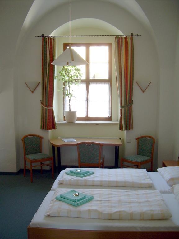 Burg Hohnstein Otel Oda fotoğraf